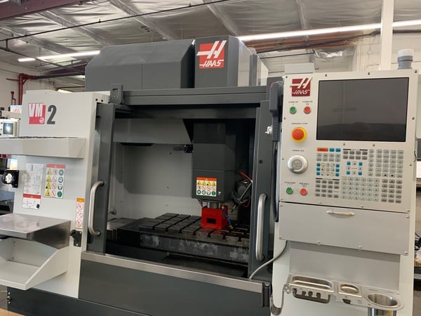 Haas #VM-2, vertical machining center, 24 automatic tool changer, 30" X, 20" Y, 20" Z, 12000 RPM, #40, 30 HP - Image 2