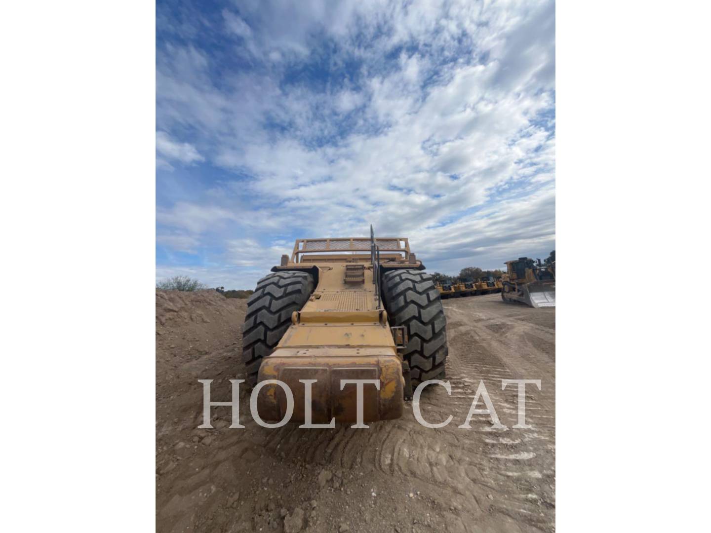 Caterpillar 631, Wheel Tractor Scraper, 1286 hours, S/N: WYM00137, 2024 - Image 4