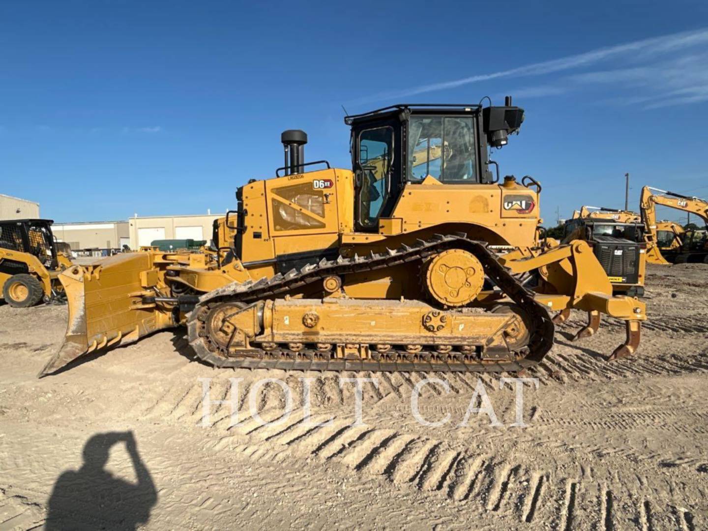 Caterpillar D6XELGPVP3, Crawler Dozer, 1494 hours, S/N: LRG01206, 2024 - Image 1