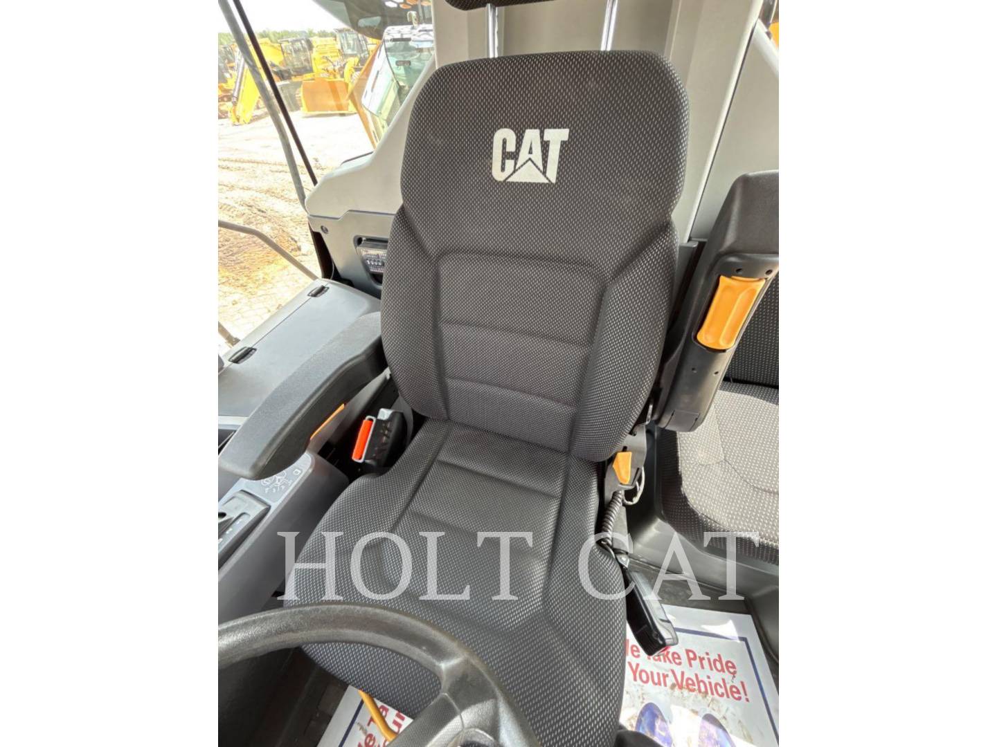 Caterpillar 725, Articulated Truck, 568 hours, S/N: 3T901126, 2024 - Image 7