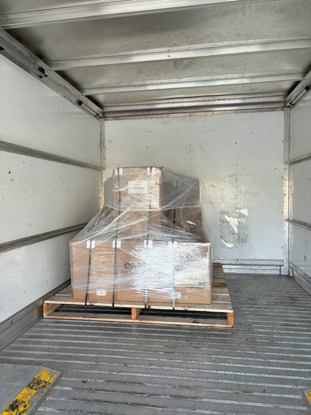 Amada #WL-P102A and LM-F010A, Fiber Laser Marker, Class 1 Enclosure, Z-stage, & Fume Extraction Kit, unused - Image 6