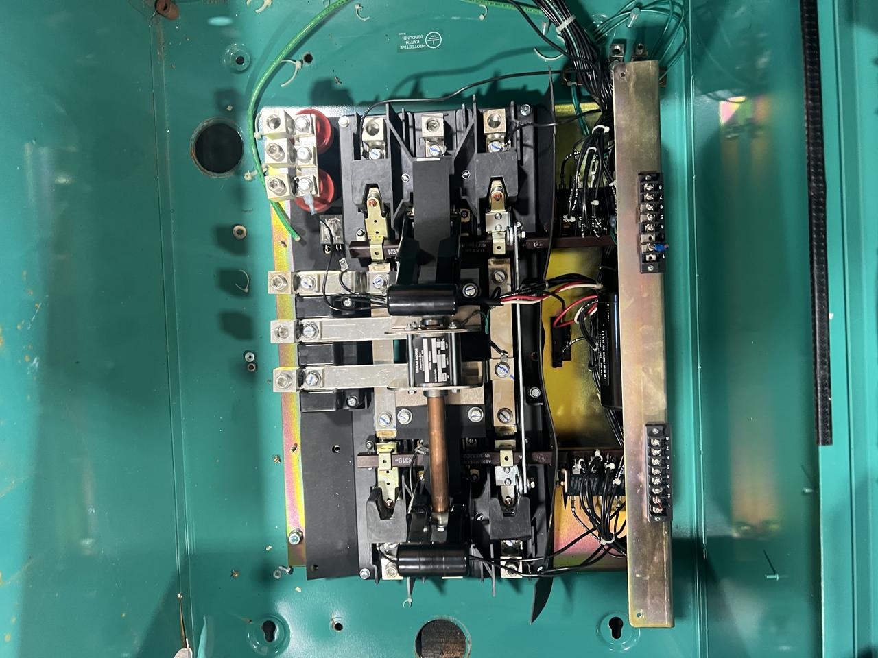 Cummins, Onan #OT225, automatic transfer switch, 240 Volts, 1 phase, Nema 1, 1993 - Image 8
