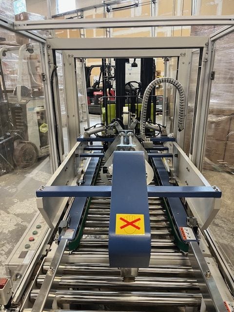 Interpak #RA-600SB, Fully Random Automatic Taping Machine, 110 V., 2x 1/3HP drives, 2016 - Image 4