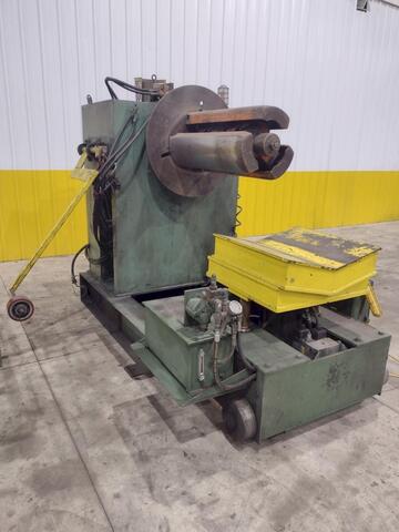 6000 lb. American #1000, motorized coil reel uncoiler & coil car, pendant Control, hydraulic vertical lift - Image 1