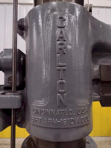 6' -19" Carlton #4A, radial arm drill, 15-1500 RPM, 20" spindle travel, 4" spindle diameter, power clamping / - Image 2