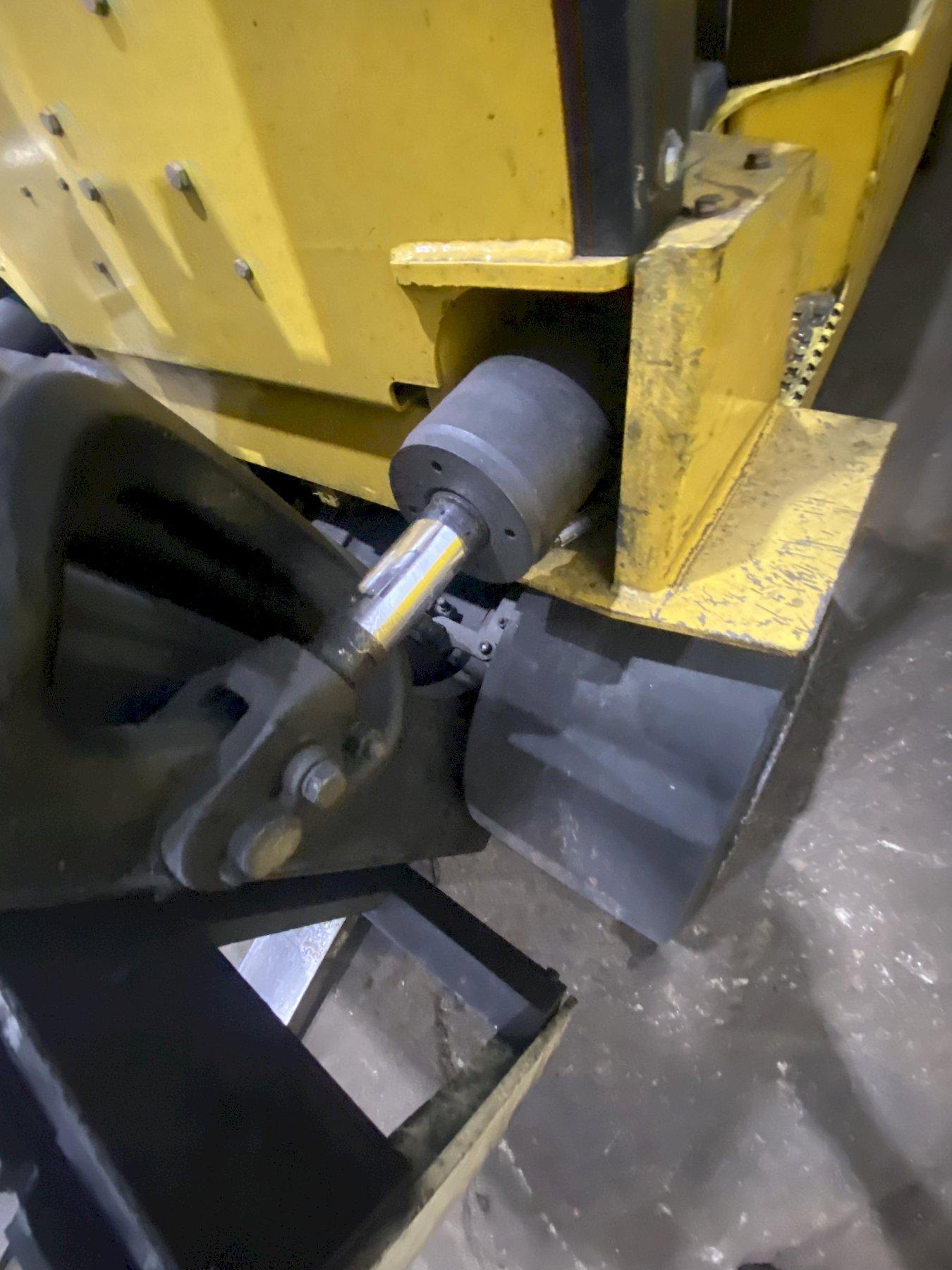 12000 lb. Yale #GLC120M, LP-gas forklift, 2002 - Image 8