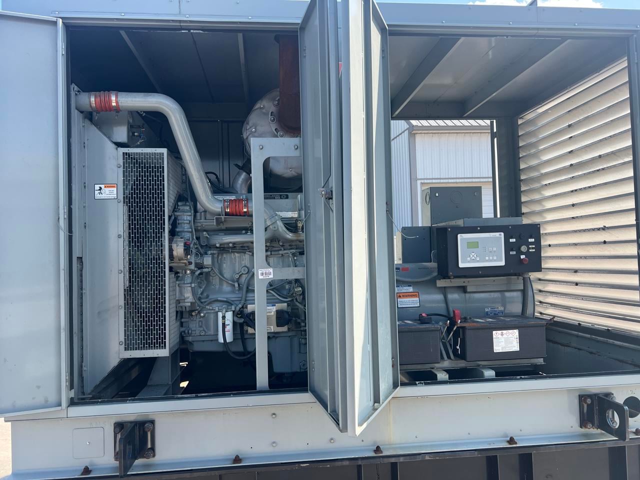 350 KW MTU #Series-60, diesel generator, 14 liter Detroit Diesel engine, with enclosure & base fuel tank - Image 7
