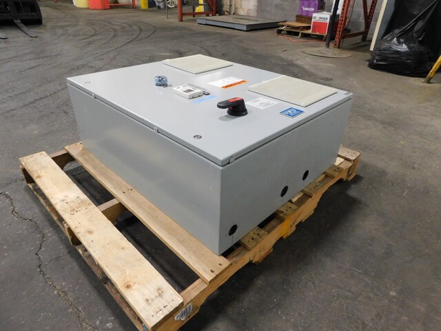 50 HP ABB, ACH550-UH-072A-4, VFD drive cabinet, 480 V.AC, 72 amp - Image 6
