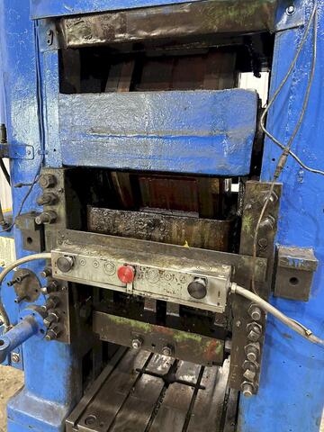 600 Ton, Minster #90-600, knuckle joint press, 4.5" stroke, 19.25" Shut Height, 1/2" adj., 22" x32" bed, 20 - Image 9