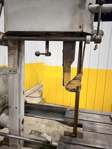 18" x 20" Hyd-Mech #VW-18, vertical band saw, 1-1/4" x 16' 3" blade, 65-385 SFM, powered hydraulic guide arm - Image 10