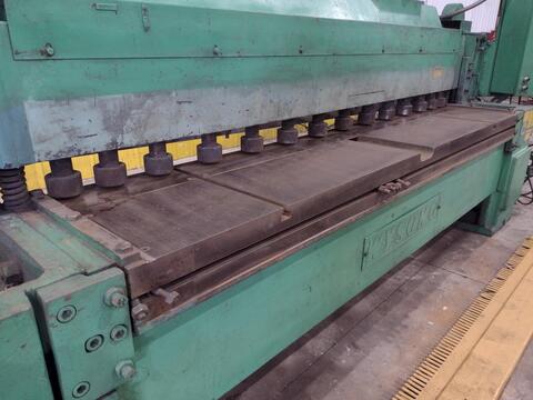 1/4" x 8' Wysong #825, mechanical power squaring shear, 14 holddowns, 36" front operated power back gauge, 55 - Image 5