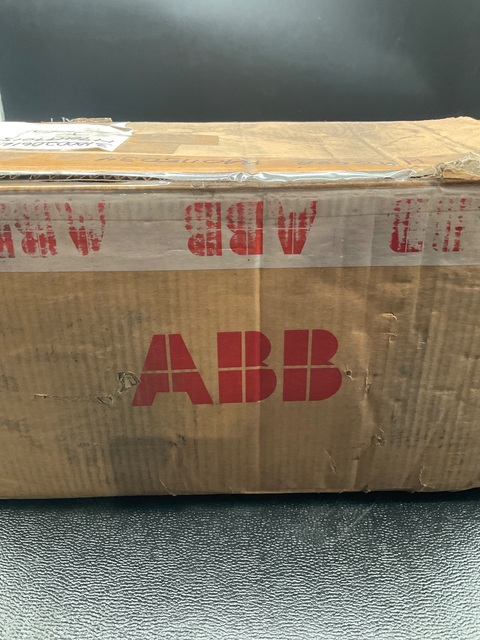 Abb q3hnp02922-1 servo motor w/brake 24.6nm new - Image 1