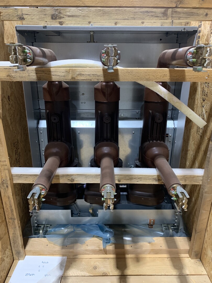 1200 Amps, Schneider Electric, SF2 ECOFIT, circuit breaker, 38 KV, new surplus - Image 3