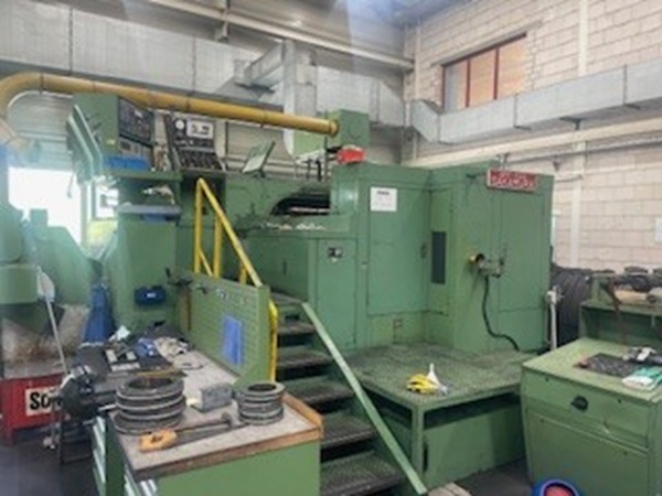 Sakamura #BPF-540, 6 station, 5 die parts former with universal transfer, air clutch & brake, 1989 - Image 2