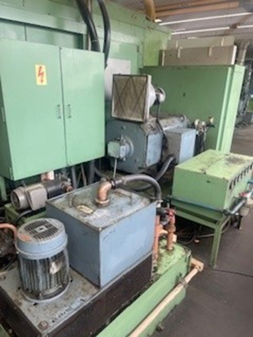 Sakamura #BPF-540, 6 station, 5 die parts former with universal transfer, air clutch & brake, 1989 - Image 9