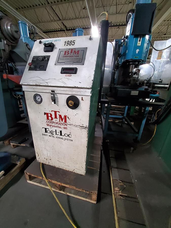 BTM #H10U-150-500, Crimping Machine, as is - Image 5