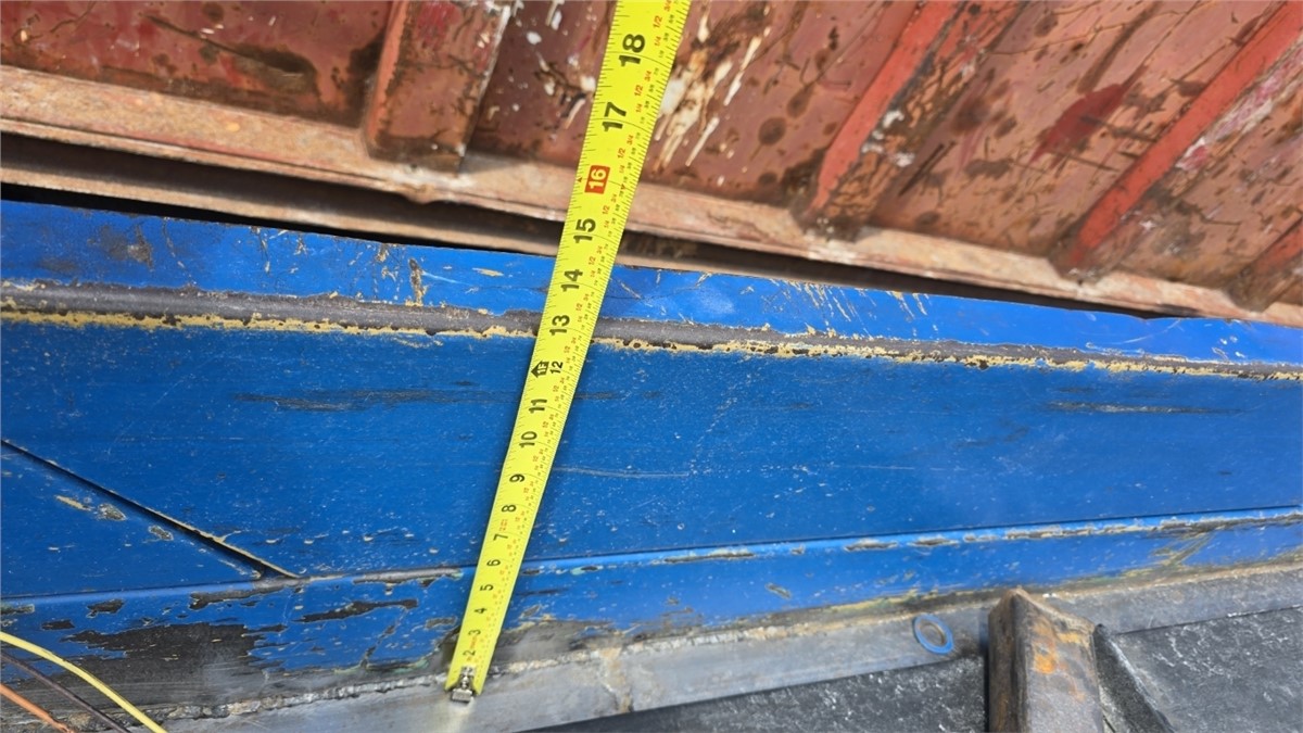 58" wide x 18' long, Conveyor, Chain Driven, 1.5" Cleats, 13" H Walls, 3 HP, 1760 RPM, 230/460 V, w/Leg Stand - Image 3