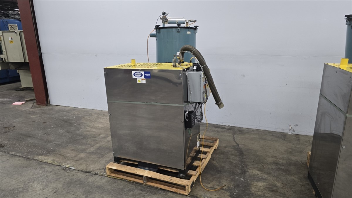 Una-Dyn #5HP, PowerMax HP Pump, w/2" Hopper, 2" Inlet, 105 CFM Airflow, 10" Hg Vacuum, 5 HP, 460 V - Image 1