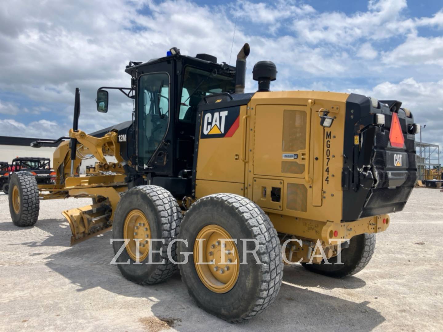 Caterpillar 12M3, Motor Grader, 8198 hours, S/N: N9F00744, 2017 - Image 4