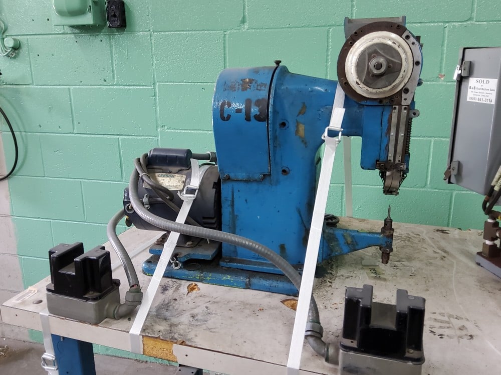 National #B, set up for small diameter rivets - Image 1