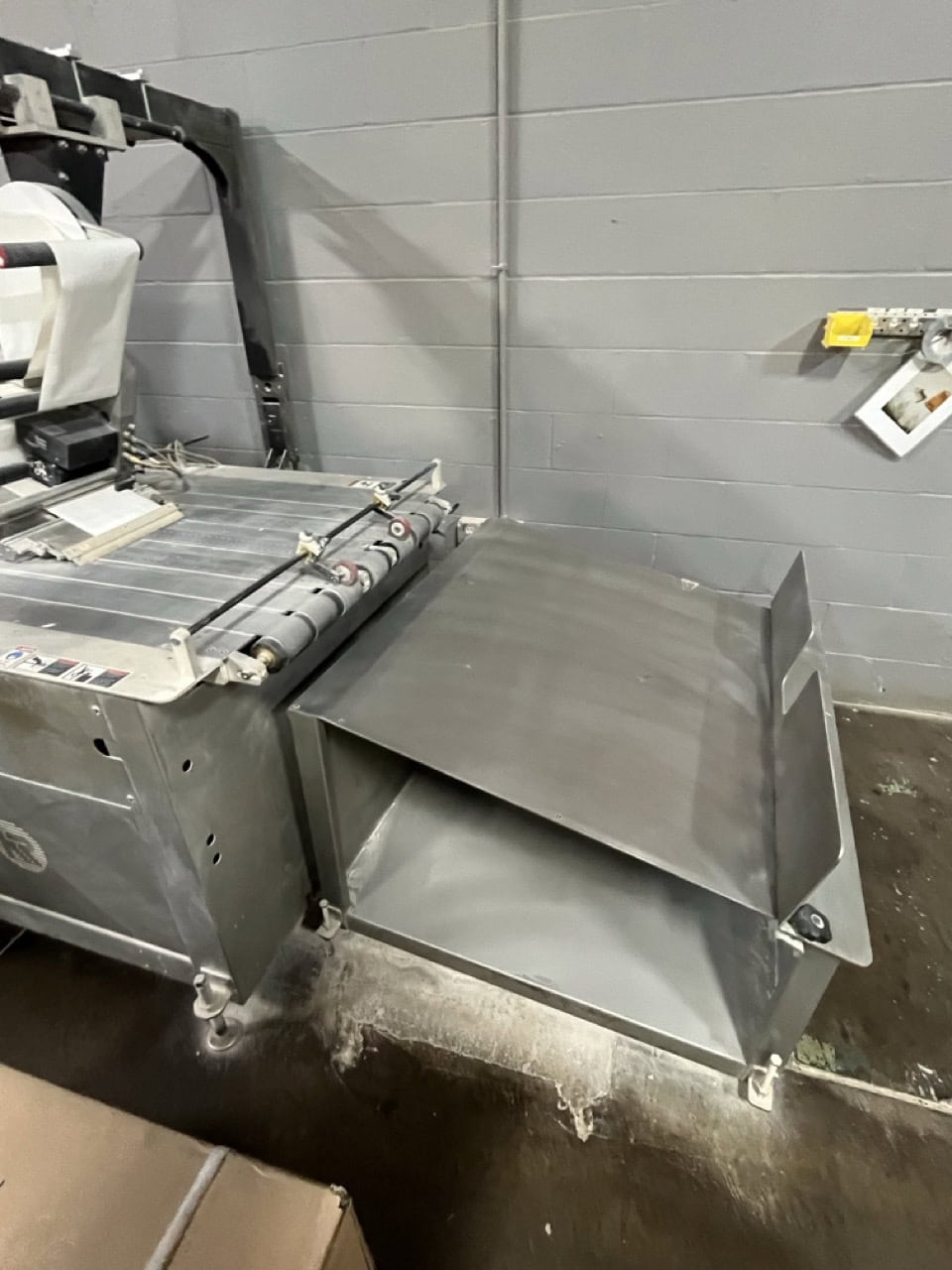 Kirk-Rudy #725, Automatic Inline Tabbing System, dual arms, 220 V., 1ph - Image 3