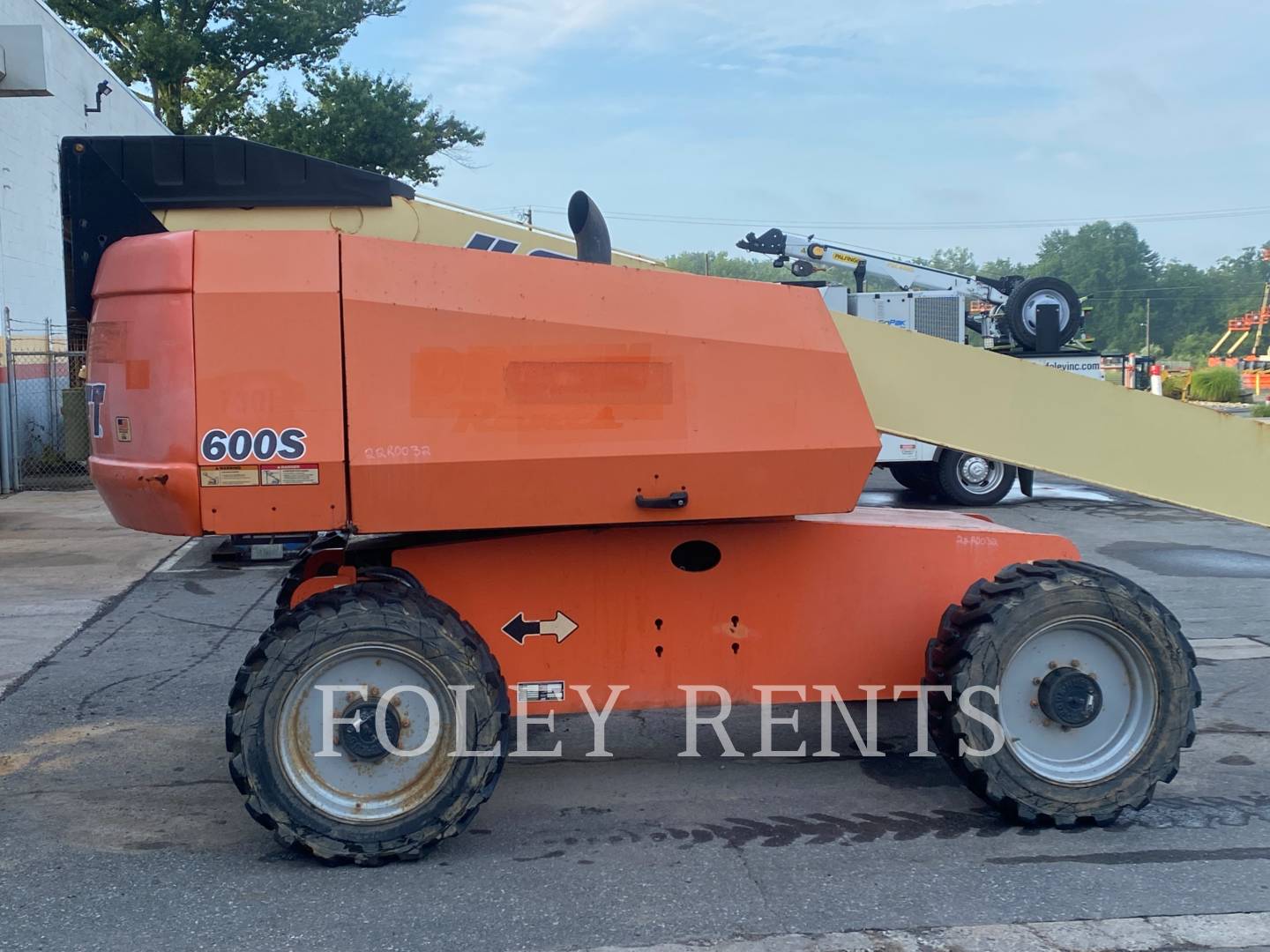 Jlg Industries, Inc. 600S, Articulated Boom Lift, 1628 hours, S/N: 0300197728, 2015 - Image 1