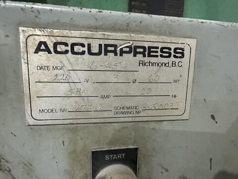 130 Ton, Accurpress #713012, Hydraulic Press Brake, 12' L x 8" width Bed, 124" Between Housings, 8" Stroke - Image 2