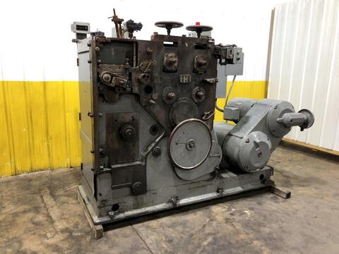 No. W125-SA Torrington, Spring Coiler/Coil Making Machine, 0.105"-0.25" Wire diameter, 0.375"-4.25" Coil - Image 1