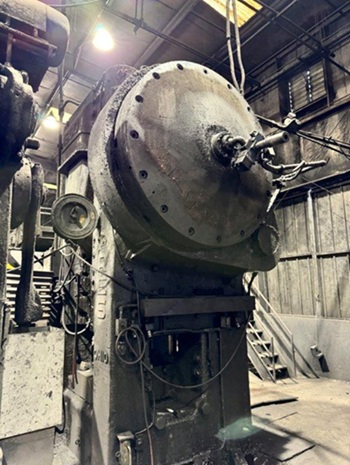 1600 Ton, National #Maxipress, 11" stroke, 29-7/16"to 30" Shut Height, 100 HP, 70 SPM, 1952 - Image 2