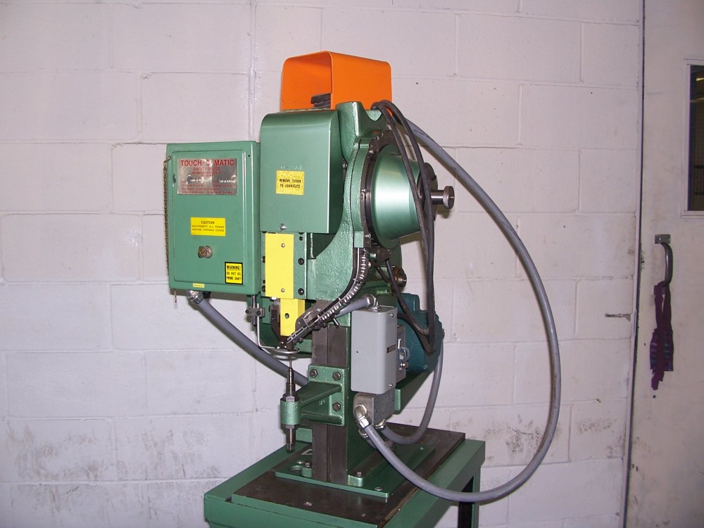 Chicago #450, bench rivet machine For Sale | Surplus Record
