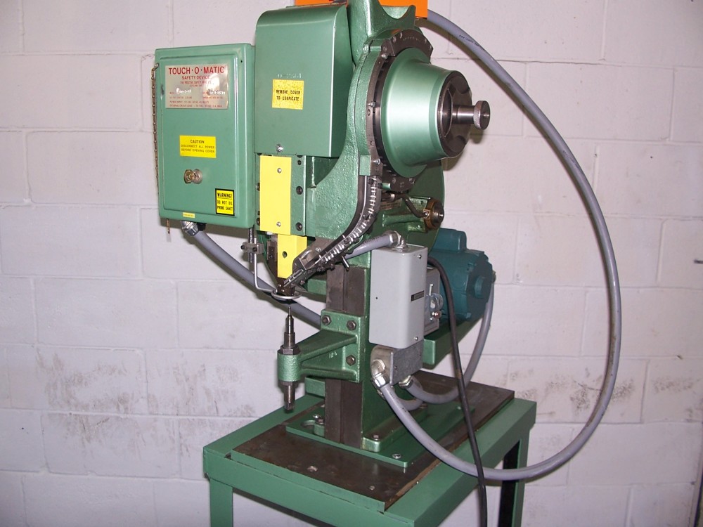 Chicago #450, bench rivet machine For Sale | Surplus Record