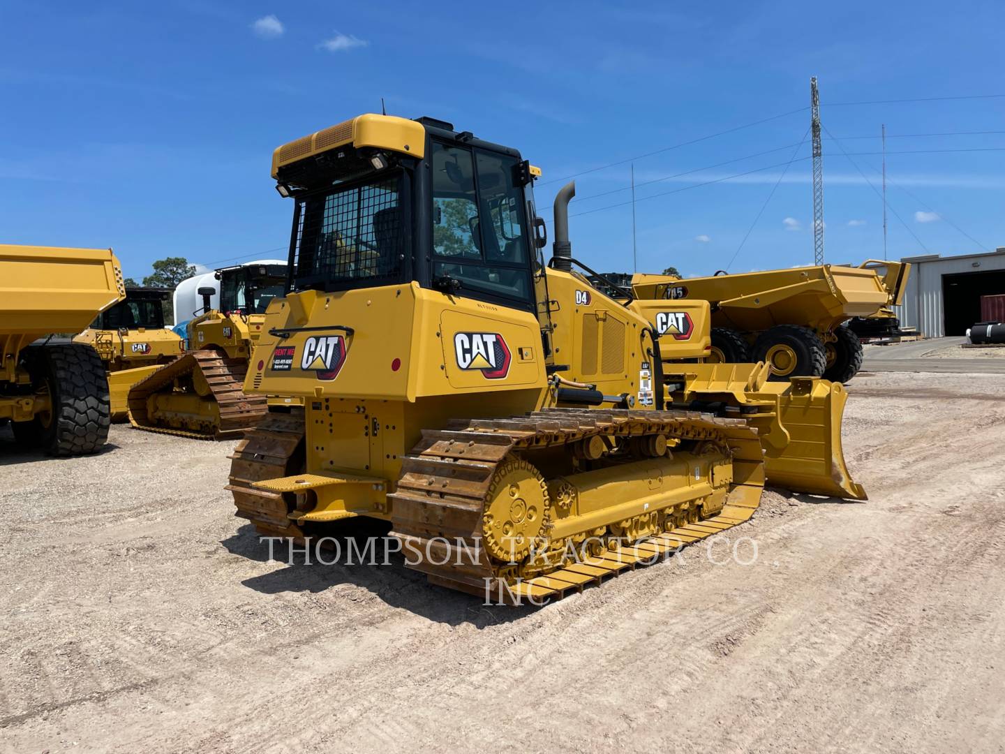Caterpillar D4, Crawler Dozer, 1515 hours, S/N: RLT01199, 2024 - Image 3