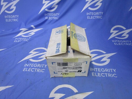 Venture Lighting autotransformer ballast #V90J7110, 1.65/0.70/0.55A, 120/277/347 Volts, new in box - Image 1