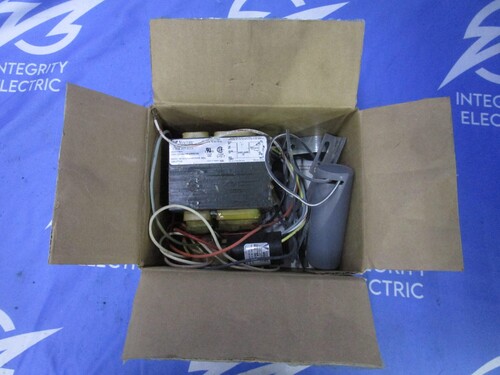 Venture Lighting autotransformer ballast #V90J7110, 1.65/0.70/0.55A, 120/277/347 Volts, new in box - Image 4