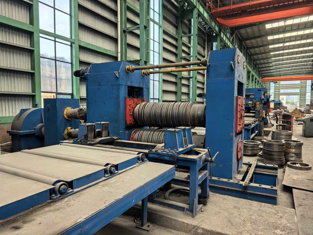 78.7" x .787" Cut-To-Length line, 66000 lb., peeler / holddown, coil car, slitter head, leveler - Image 7