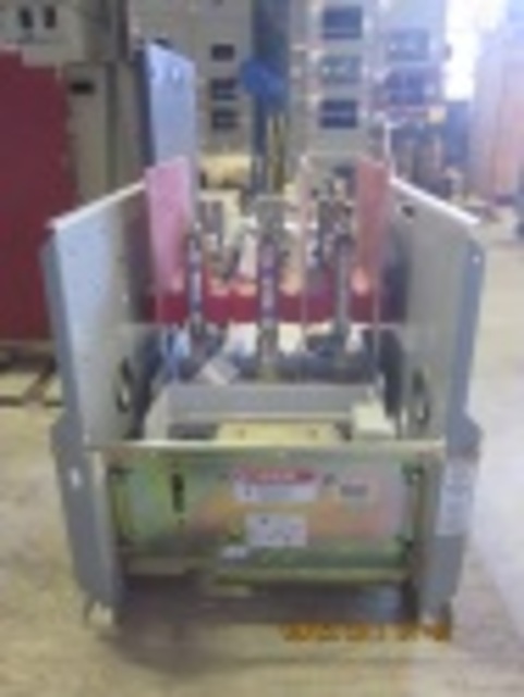 200 Amp. Cutler-Hammer, SL50K230, Vacuum Contactor, #MVC3224 - Image 1