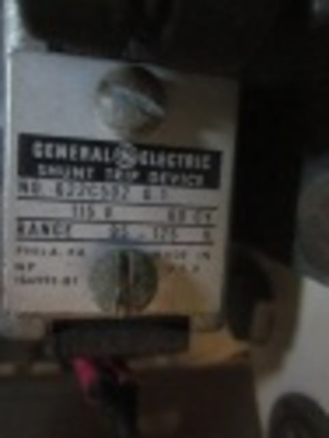 3000 Amps, General Electric, AK-2-75-3, electrically operated, drawout, #AB0746 - Image 2