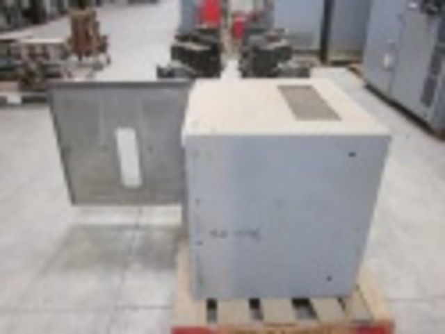 3000 Amps, General Electric, AK-2-75-3, electrically operated, drawout, #AB0746 - Image 7