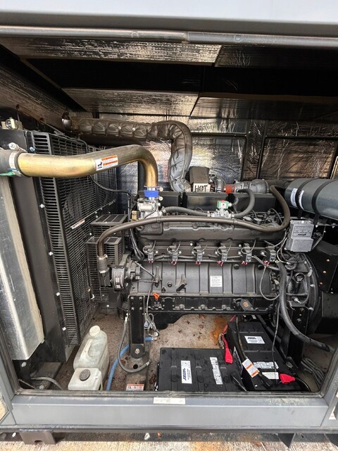 300 KW Generac #SG300, Natural gas generator, Standby, 347-600 Volts, 2013 - Image 5