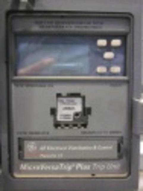 2000 Amps, General Electric, SSD20B220, manually operated, drawout, #IC0071 - Image 1