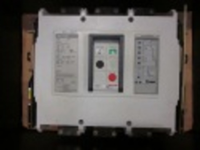 4000 Amps, Siemens, SBS4000, manually operated, drawout, #IC3124 - Image 5