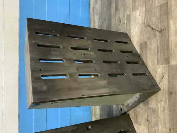 33" x 47-3/4" x 27" Angle plates, 1 set - Image 3