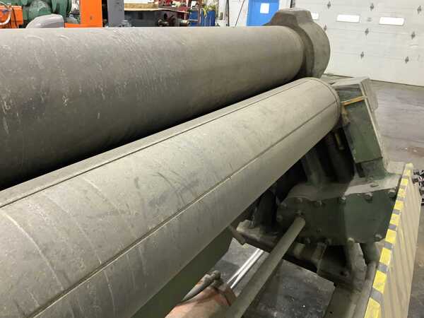 10' x 1/2" Bertsch #9, plate bending rolls, 13" roll diameter, air drop end, geared adjustment rear roll - Image 3