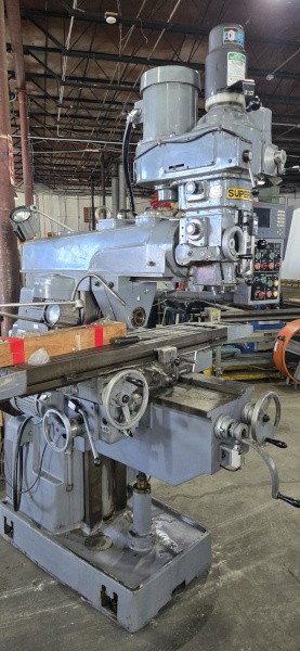 Supermax #YCM-2GS, #40 horz. spindle & turret head, automatic feed, digital read out, 1994 - Image 3
