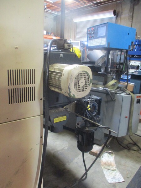 Timesavers #23-Series, orbital & brush sander for wood finishing - Image 4