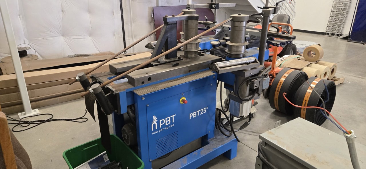 PBT #PBT25-PC400, Pipe Tube Bender, 3 rollers, 22 RPM, 10.4" stroke, 4 HP, 3480 PSI, PC400 cnc, 2021 - Image 1