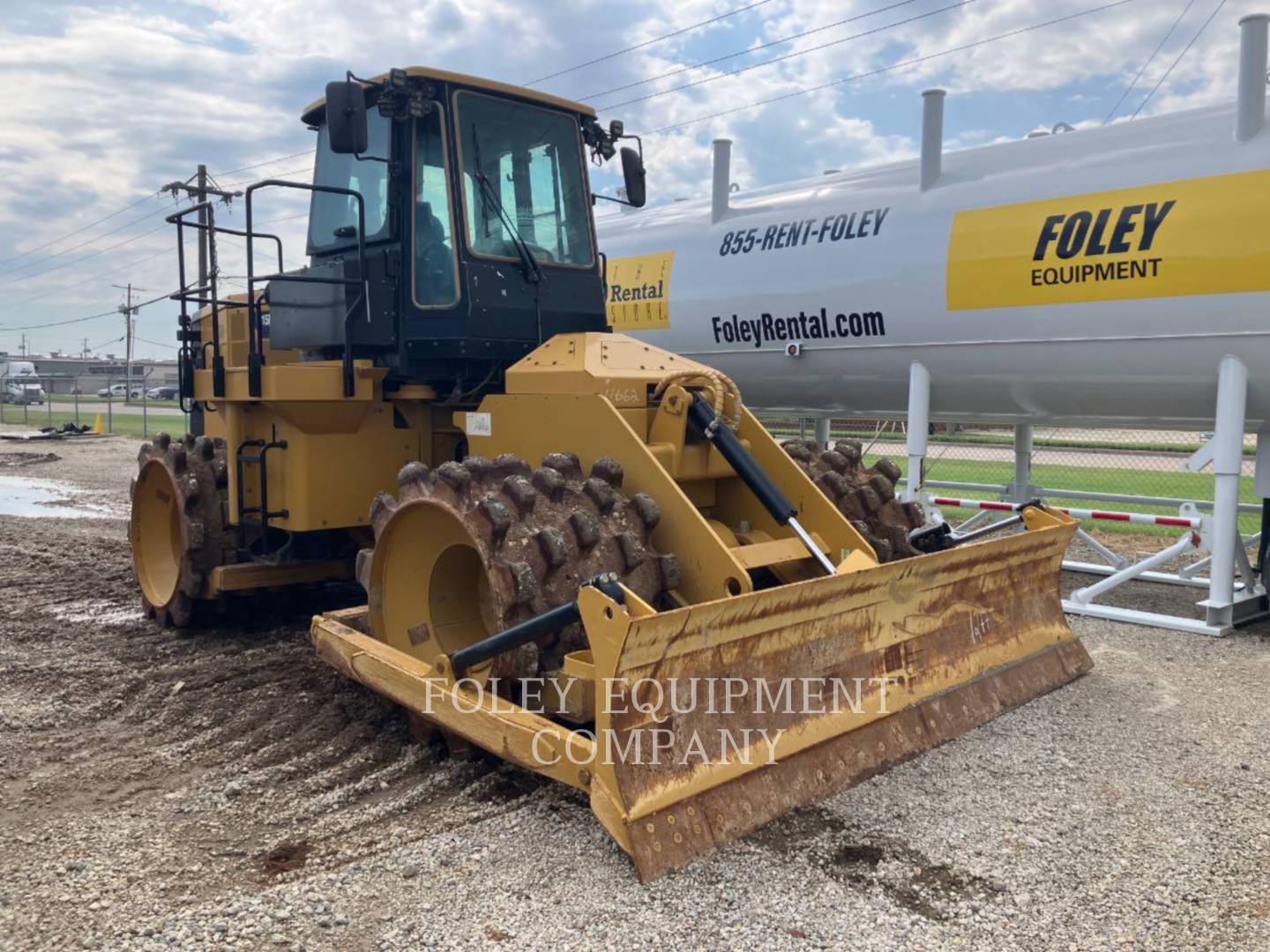 Caterpillar 815K, Compactor, 1588 hours, S/N: T1Y00115, 2019 - Image 2