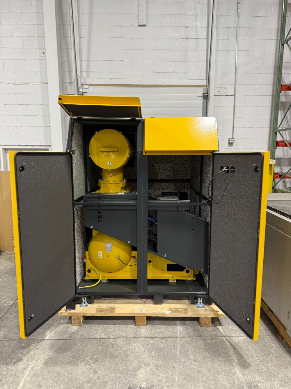 Kaeser Omega #FB790C, centrifugal blower with full enclosure Plus package, brand new - Image 4