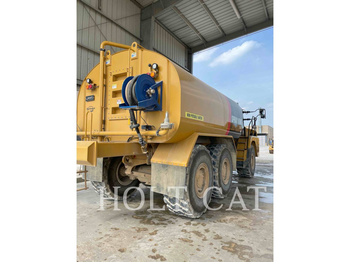 Caterpillar W00 730, Water Truck, 1995 hours, S/N: 3T303671, 2024 - Image 3