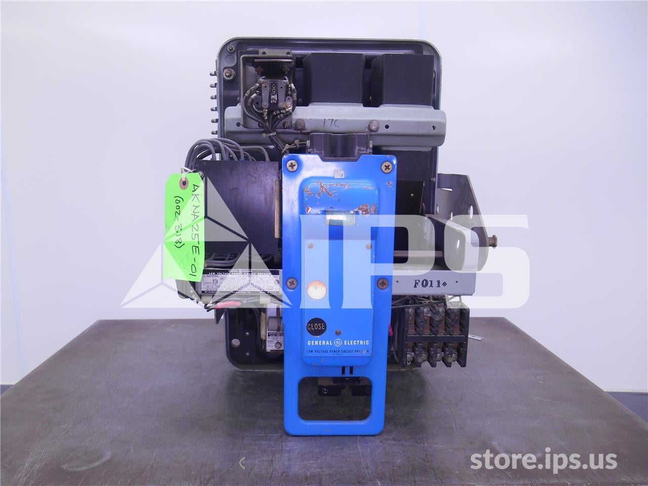 600 Amps GE Ak-na-25 Eo/do (ak-_a-25) 125 Volts DC Close, 120 Volts AC Trip - Image 1